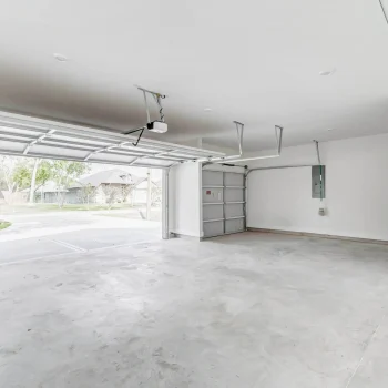 414 TX Ave Garage 3car
