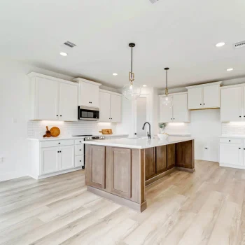 414 TX Ave kitchen2
